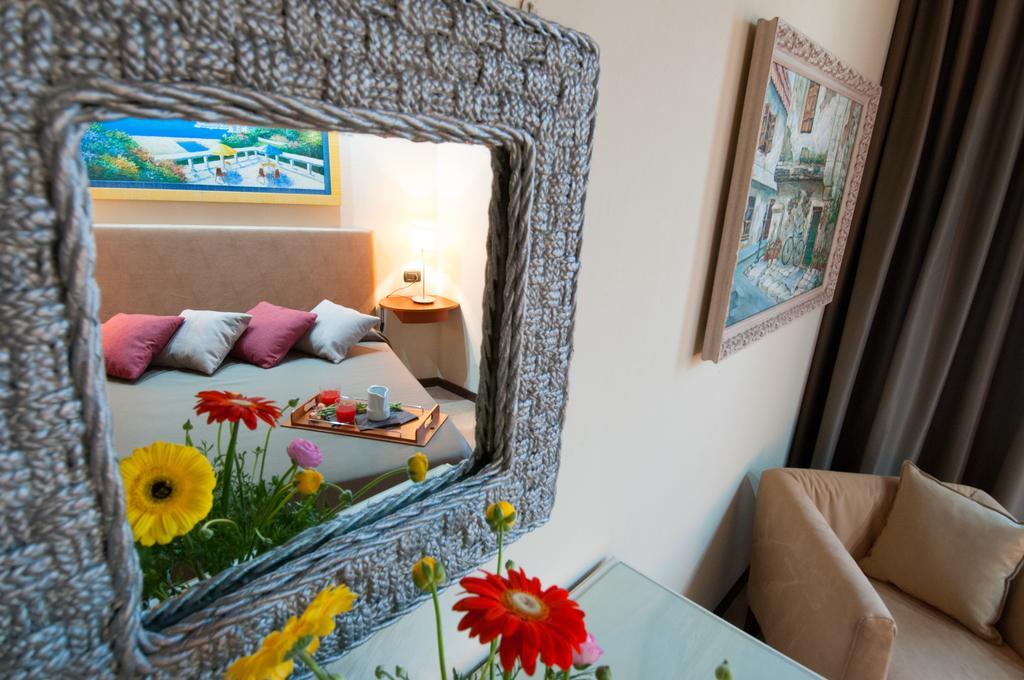 Holiday Rooms Antica Badia Volterra Room photo