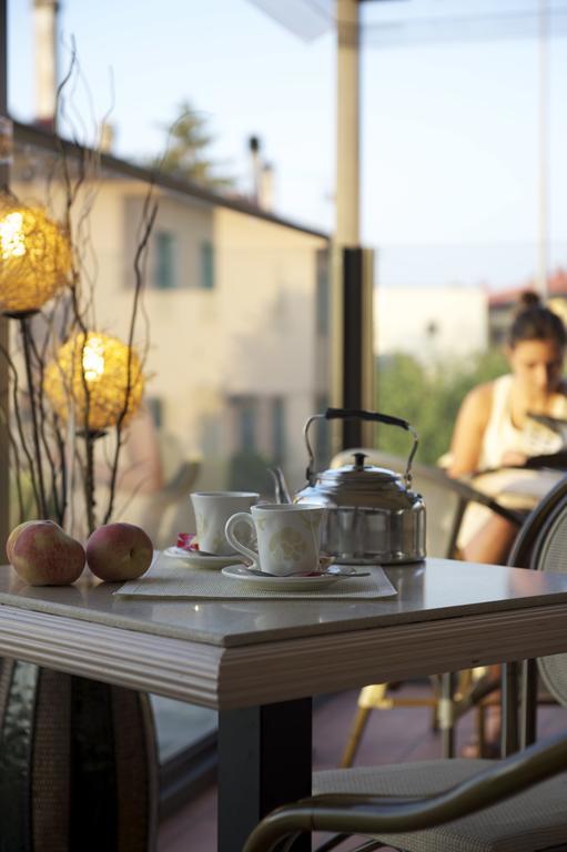 Holiday Rooms Antica Badia Volterra Exterior photo