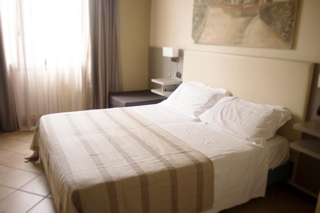 Holiday Rooms Antica Badia Volterra Exterior photo